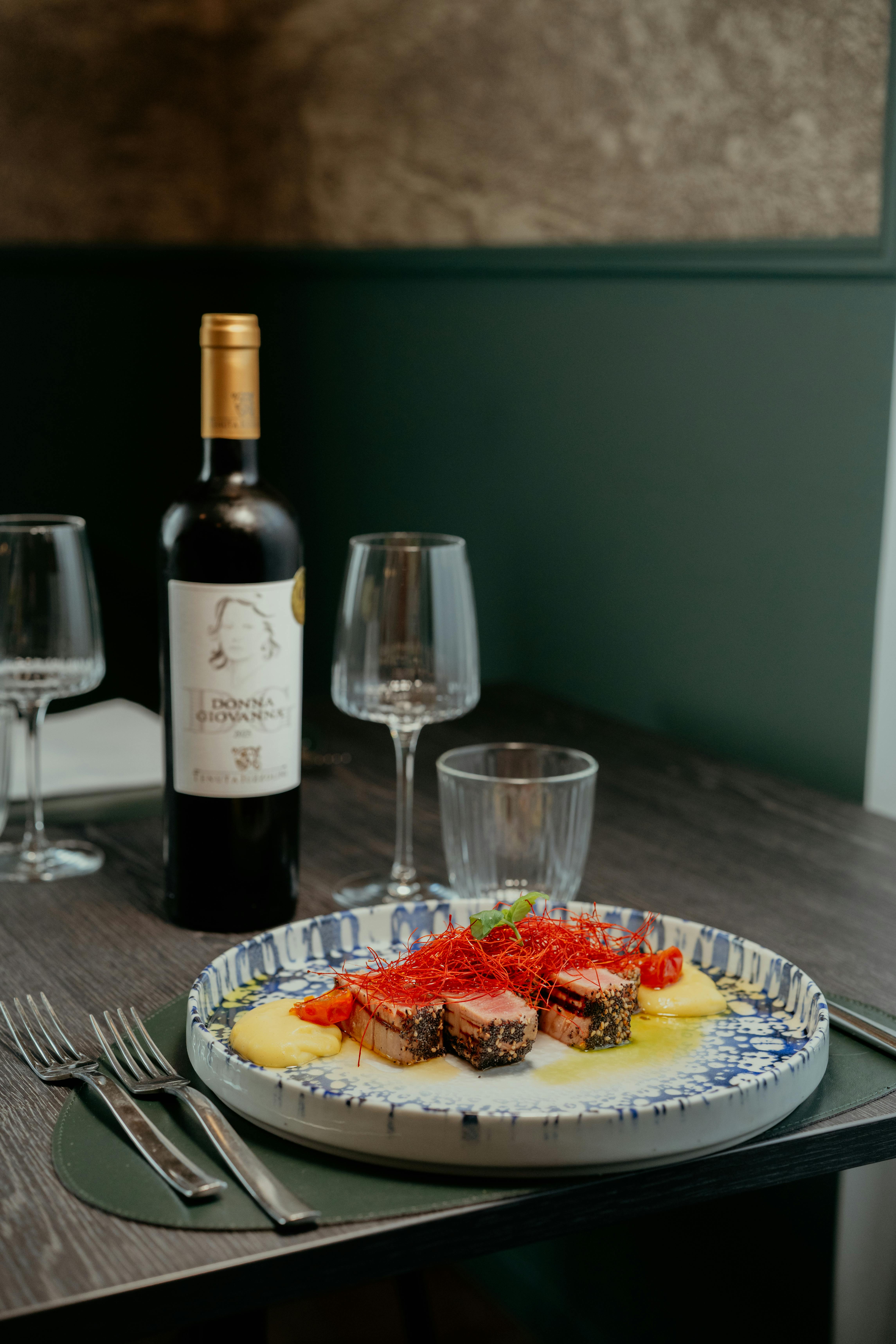 Queda no consumo de gastronomia e bebidas acende alerta para empresários